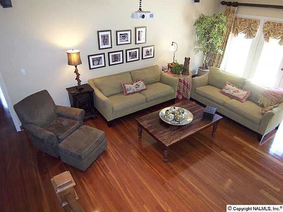 4th image of 2317 Tamera Dr SW