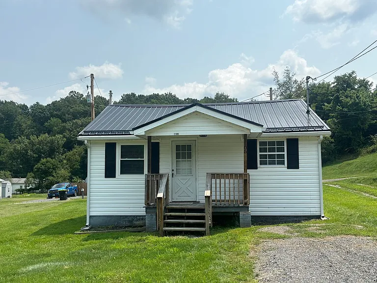 1105 Commerce St — Photo 1