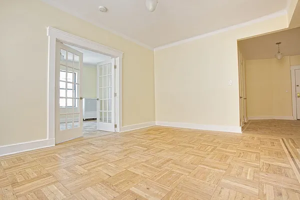 Rented by Julianna Realty Corp | media 6