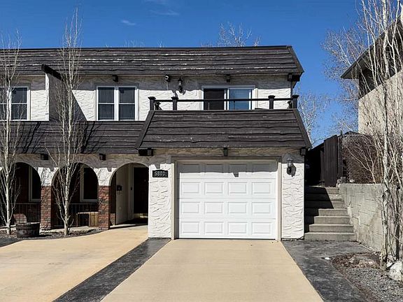 2nd image of 5801/5803 Dalgleish Rd NW