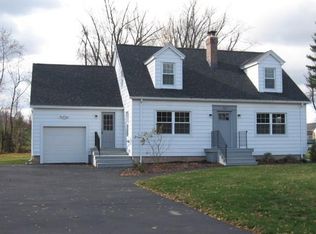 917 E St N, Suffield, CT 06078