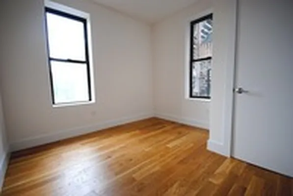 Rented by Bold New York | media 38