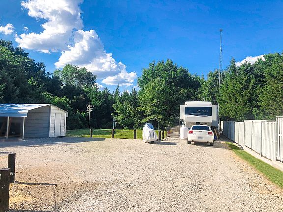 4th image of 4325 County Road 1053 #1