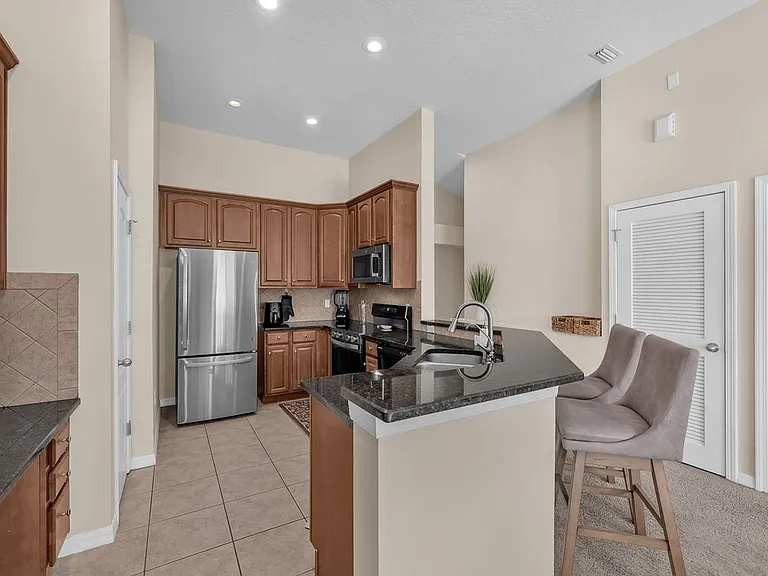 7001 Interbay Blvd — Photo 15