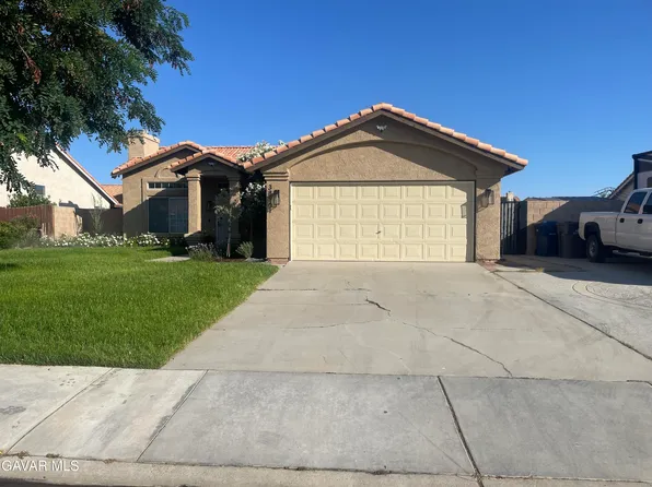 38961 Dianron Rd, Palmdale, CA 93551