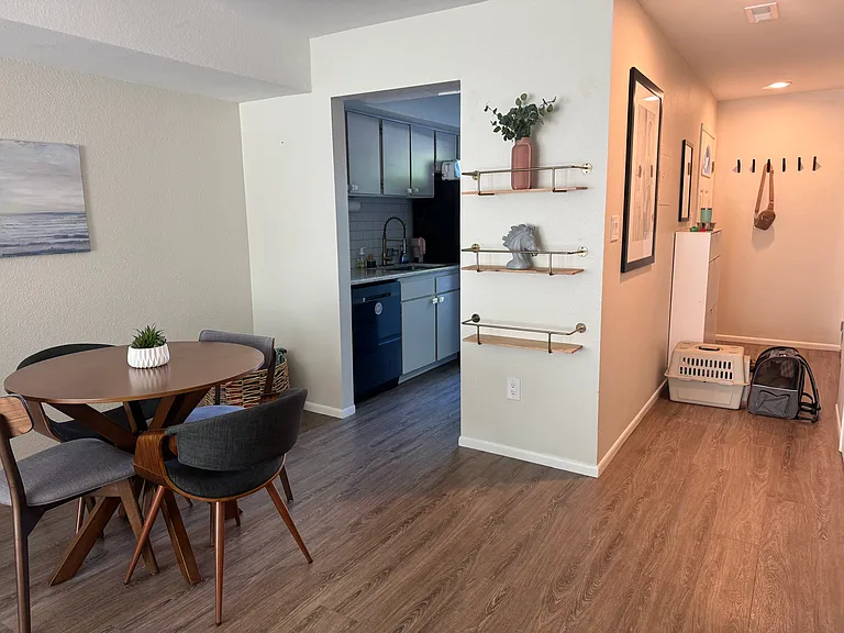1614 NW Midlake Ln — Photo 8