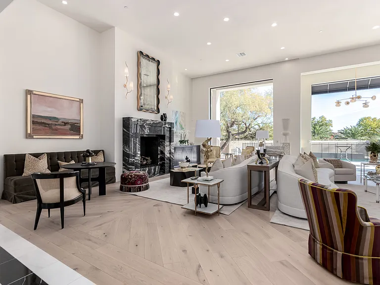 N 65th Pl — Photo 48