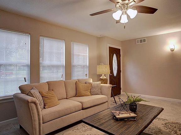 5th image of 5722 Valley Mills Dr