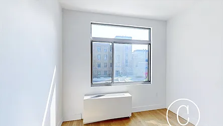 Rented by Chana Ofek, LREB