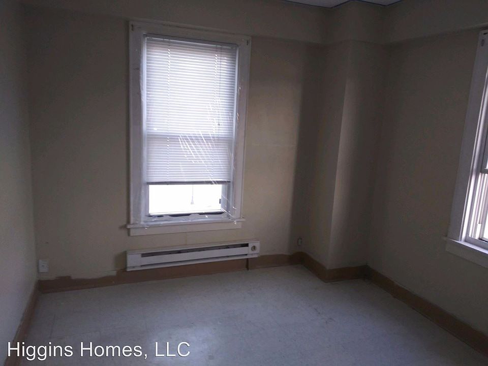 2nd image of 730 2nd St APT 202