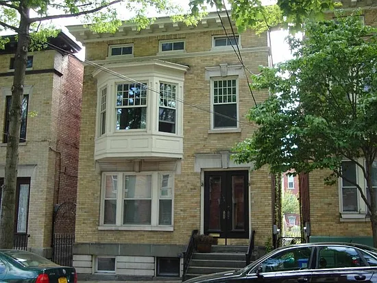 1 bed, 600 sqft, $1,200 — Photo 1