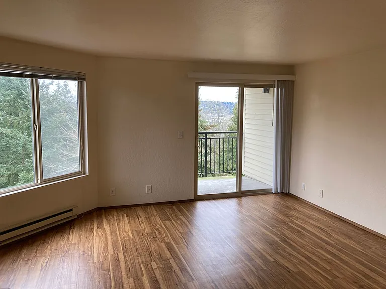 Lawton Park Apartments — Photo 15