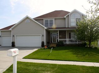 6401 Gabrielle Dr, Lincoln, NE 68526