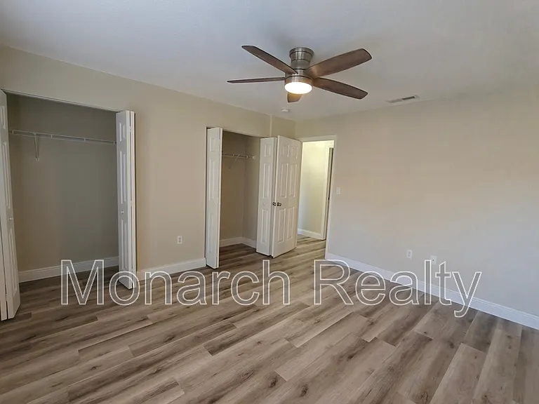 1810 NW 23rd Blvd #165 — Photo 32