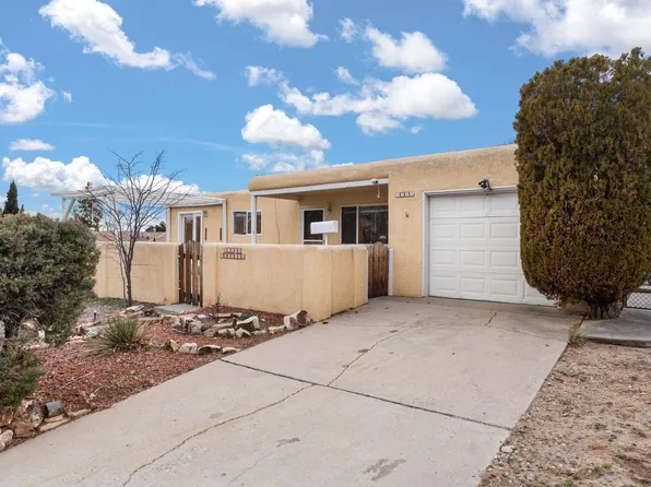 1705 Vassar Dr SE, Albuquerque, NM 87106