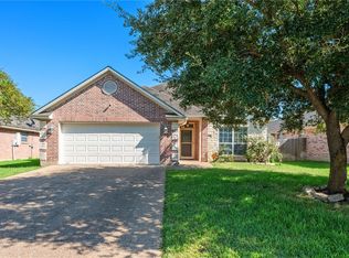 114 Rugen Ln, College Station, TX 77845