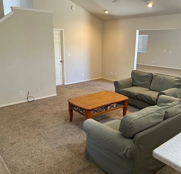 399 Jaycee Dr — Photo 15