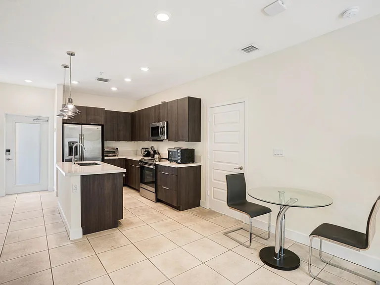 4725 NW 85th Ave #43 — Photo 4