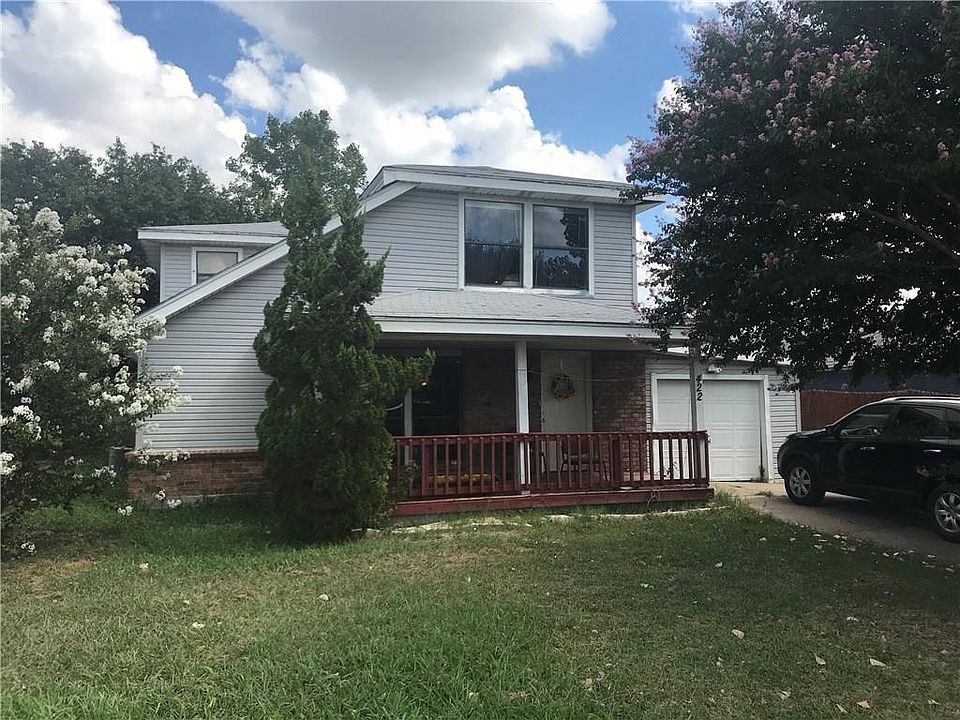 1st image of 422 Lakeside Dr