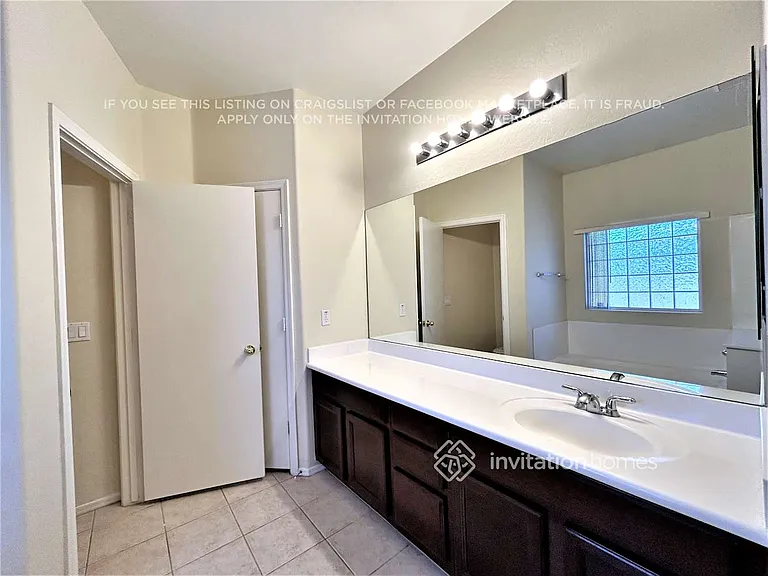 15722 W Calavar Rd — Photo 7