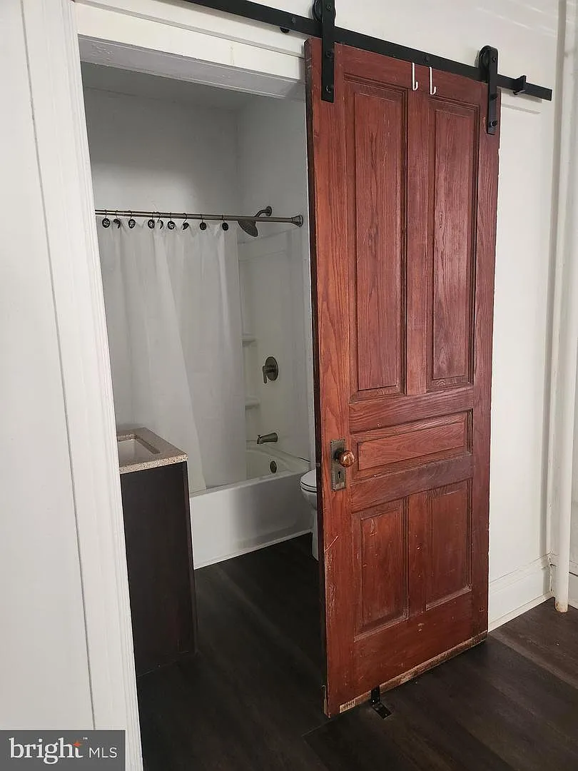 1 bed, 800 sqft, $1,250 — Photo 4