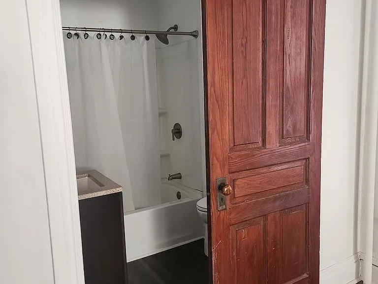 1441 W Philadelphia St #1 — Photo 4