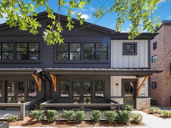 925 Willingham Dr #13, Hapeville, GA 30354