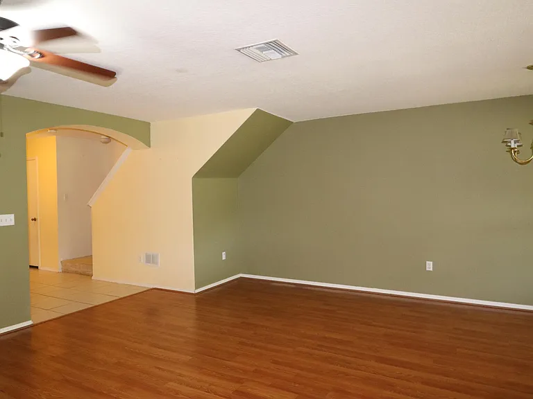 2503 Oleander Lakes Dr — Photo 4