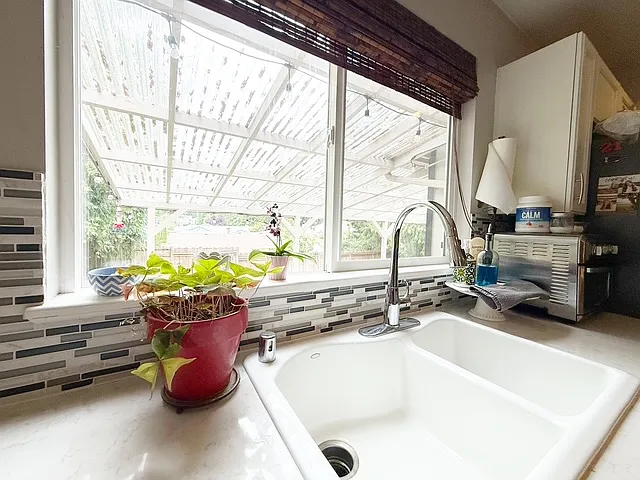 847 NE Cimeron Ct — Photo 17