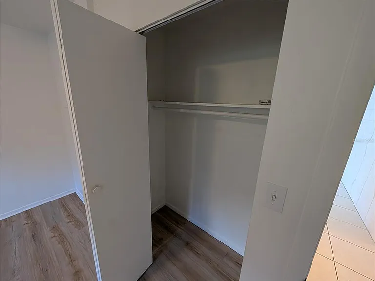 27284 Sunnybrook Rd — Photo 12