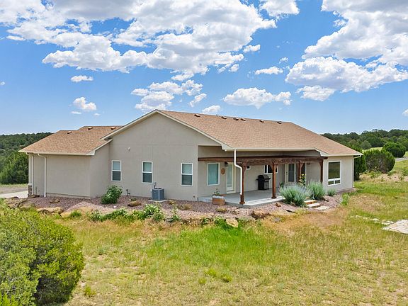 3rd image of 410 Rodeo Dr