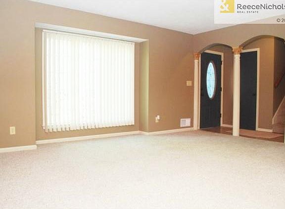 5th image of 12732 Ewing Ave