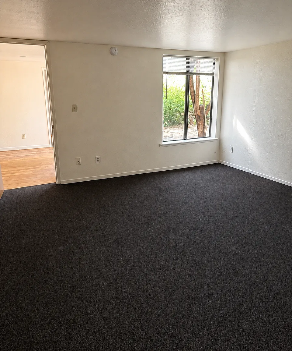 2 bed, 850 sqft, $2,100 — Photo 2