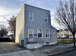 174 S Burlington St, Gloucester City, NJ