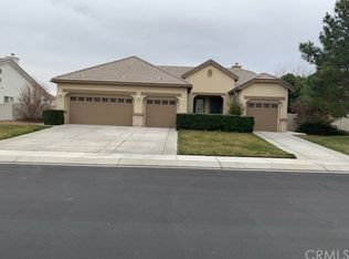 10793 Aster Ln, Apple Valley, CA 92308