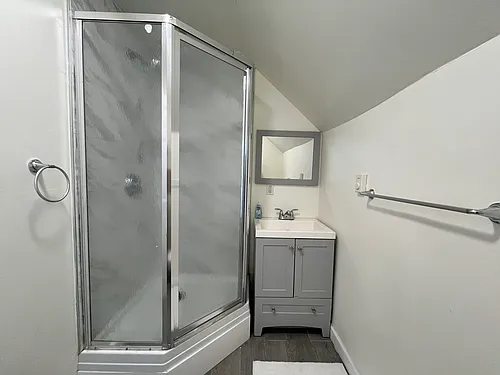 105 1st St #3 Photo 1
