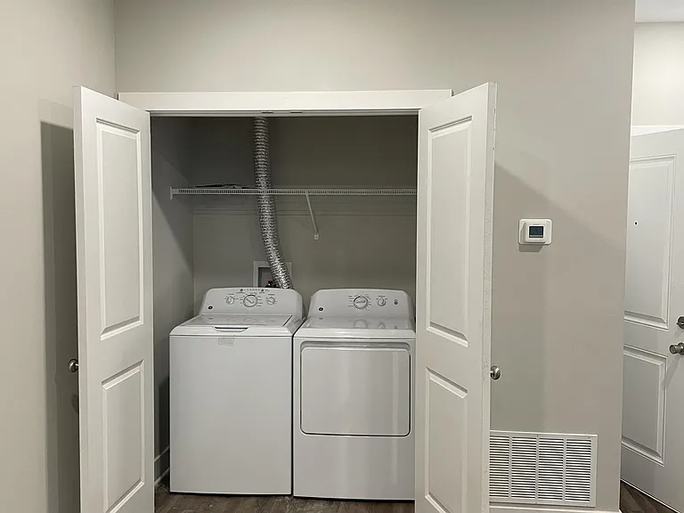 456 English Commons Drive Building A — Photo 7