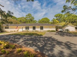 574 West Pl, Naples, FL 34108