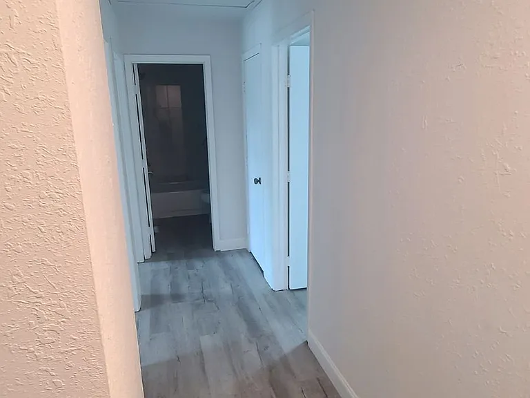 1341 Gordon St — Photo 10
