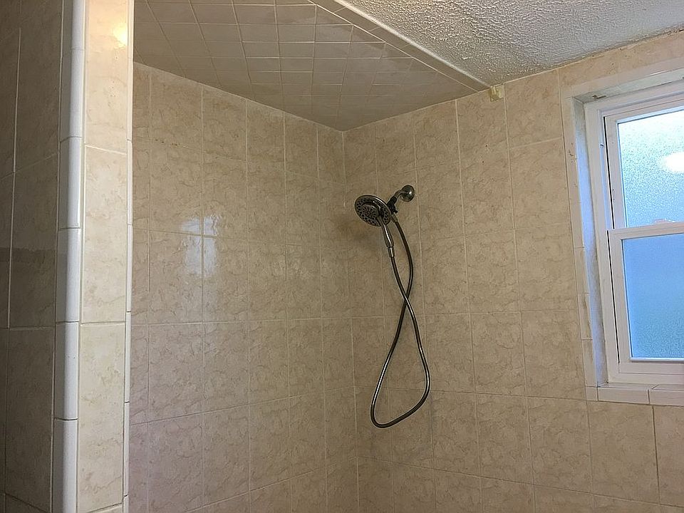 1st image of 328 S 9th Ave APT 2