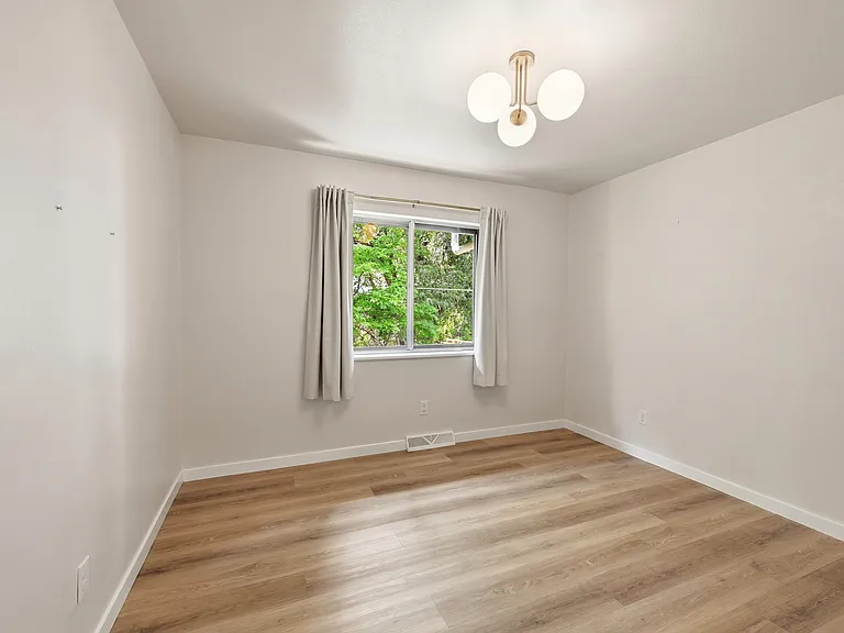 2913 S Reading Ct — Photo 15