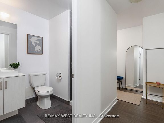 2nd image of 36 Howard Park Ave #603