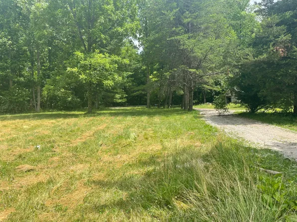 10371 Buckskin Rd, Poland, IN 47868