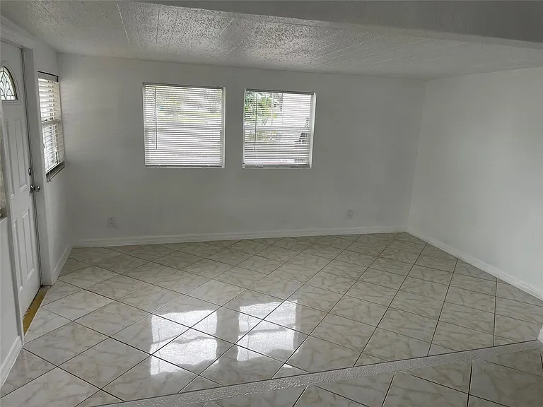8580 SW 23rd Pl — Photo 7