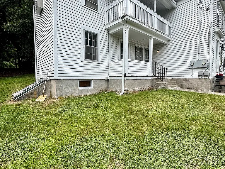 111 Rockwell St #A — Photo 5