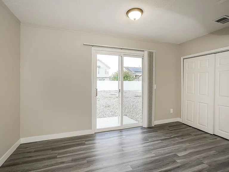 1922 W Quarter Horse Ave — Photo 12