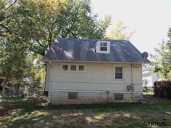 3rd image of 4316 Parker St