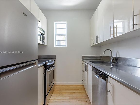 5th image of 3917 N Meridian Ave APT 203