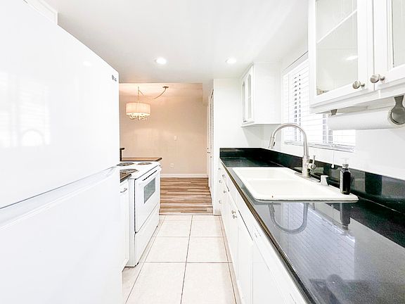 3rd image of 1517 E Garfield Ave APT 86