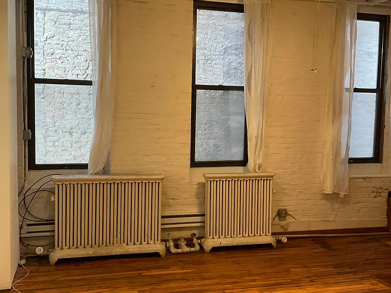 309 Market St #2R — Photo 9